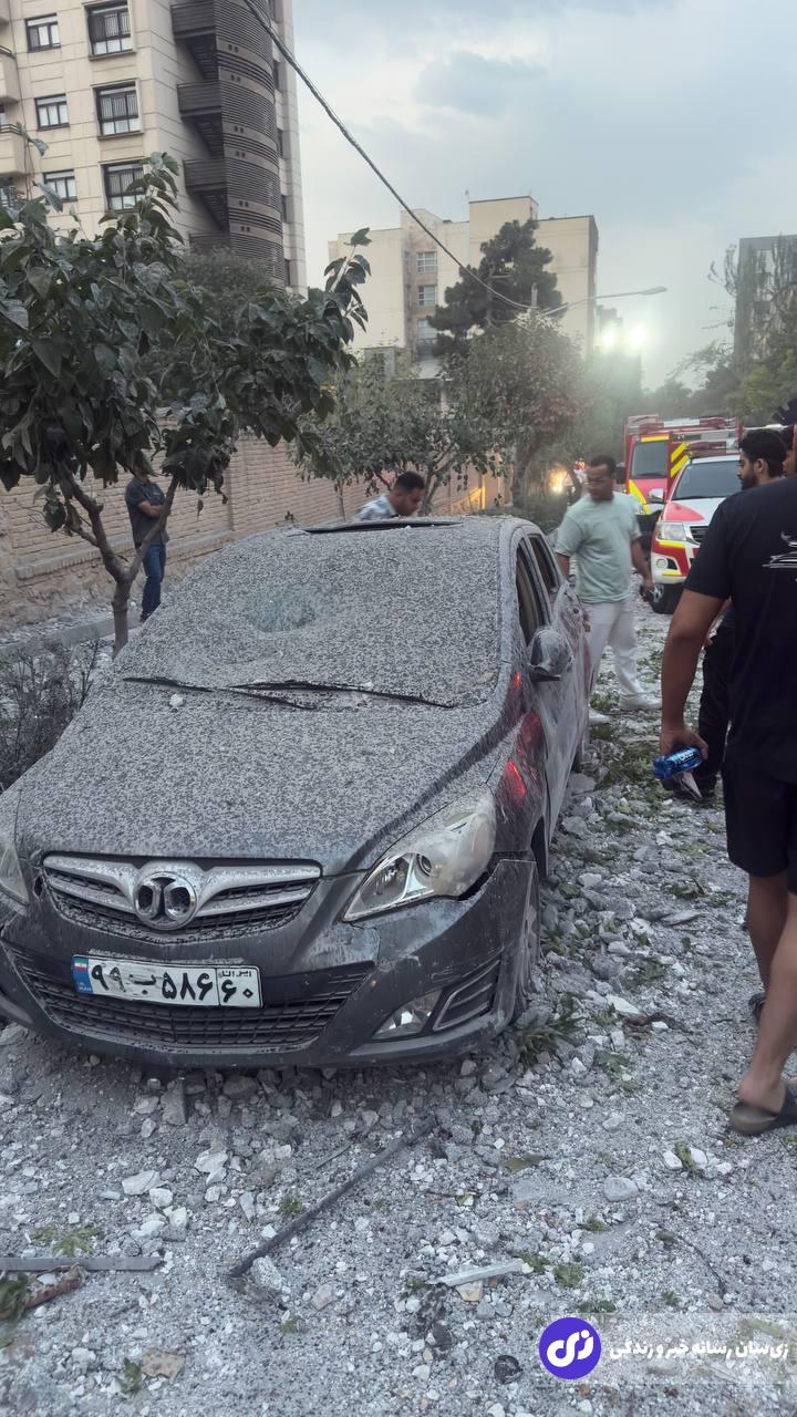 تصاویری از حمله اسرائیل به منازل مسکونی در تهران تصاویری از حمله اسرائیل به منازل مسکونی در تهران