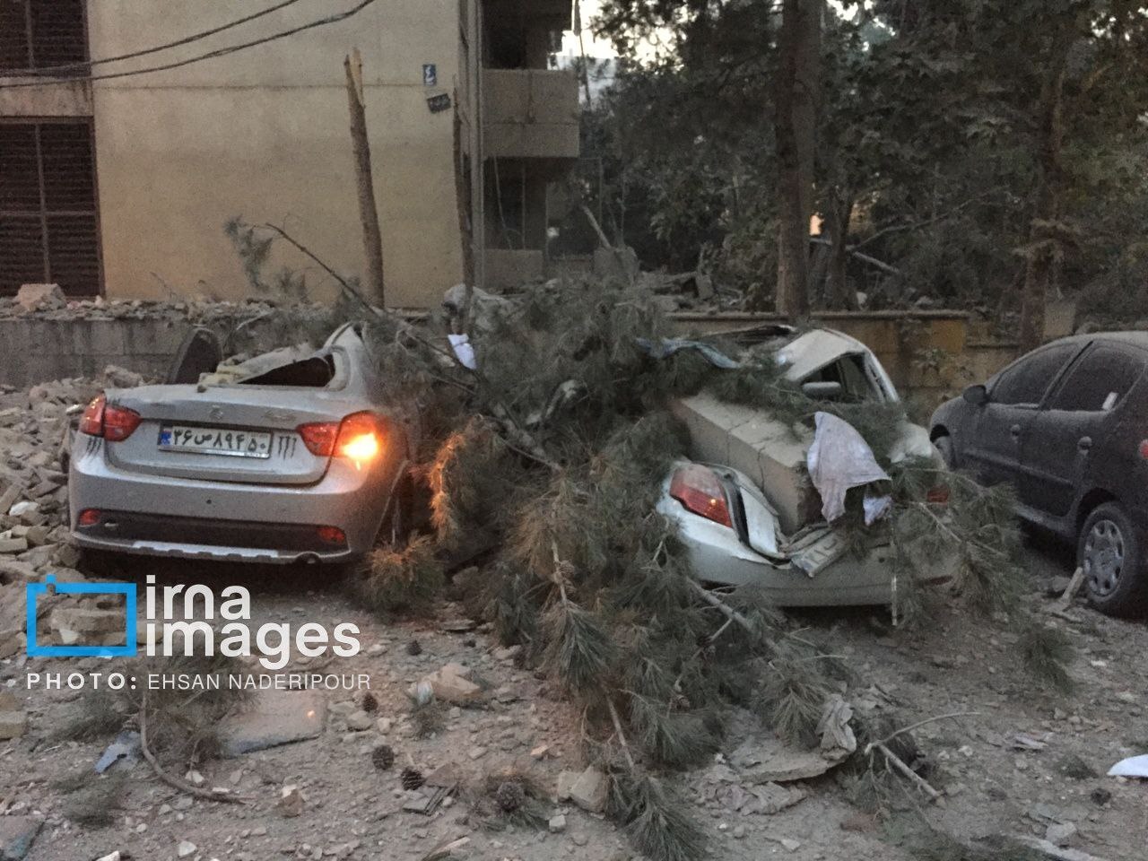 تصاویری از حمله اسرائیل به منازل مسکونی در تهران تصاویری از حمله اسرائیل به منازل مسکونی در تهران