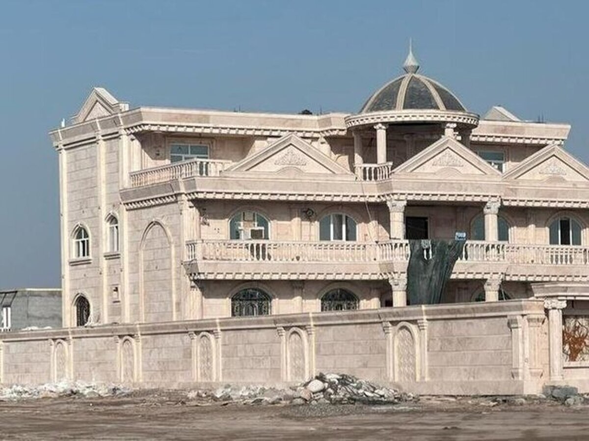 مورد عجیب خانه‌های لوکس متهمان قاچاق سوخت در یک بندر فقیر!