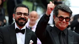 لحظه اعلام نام جعفر پناهی به عنوان برنده نخل طلای کن توسط ژولیت بینوش