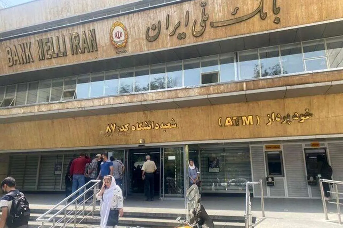 آرمین سارق اصلی صندوق امانات بانك ملی: مرا اعدام نكنيد یک گاو صندوق ساختم که خودم هم نمی توانم آن را باز كنم!