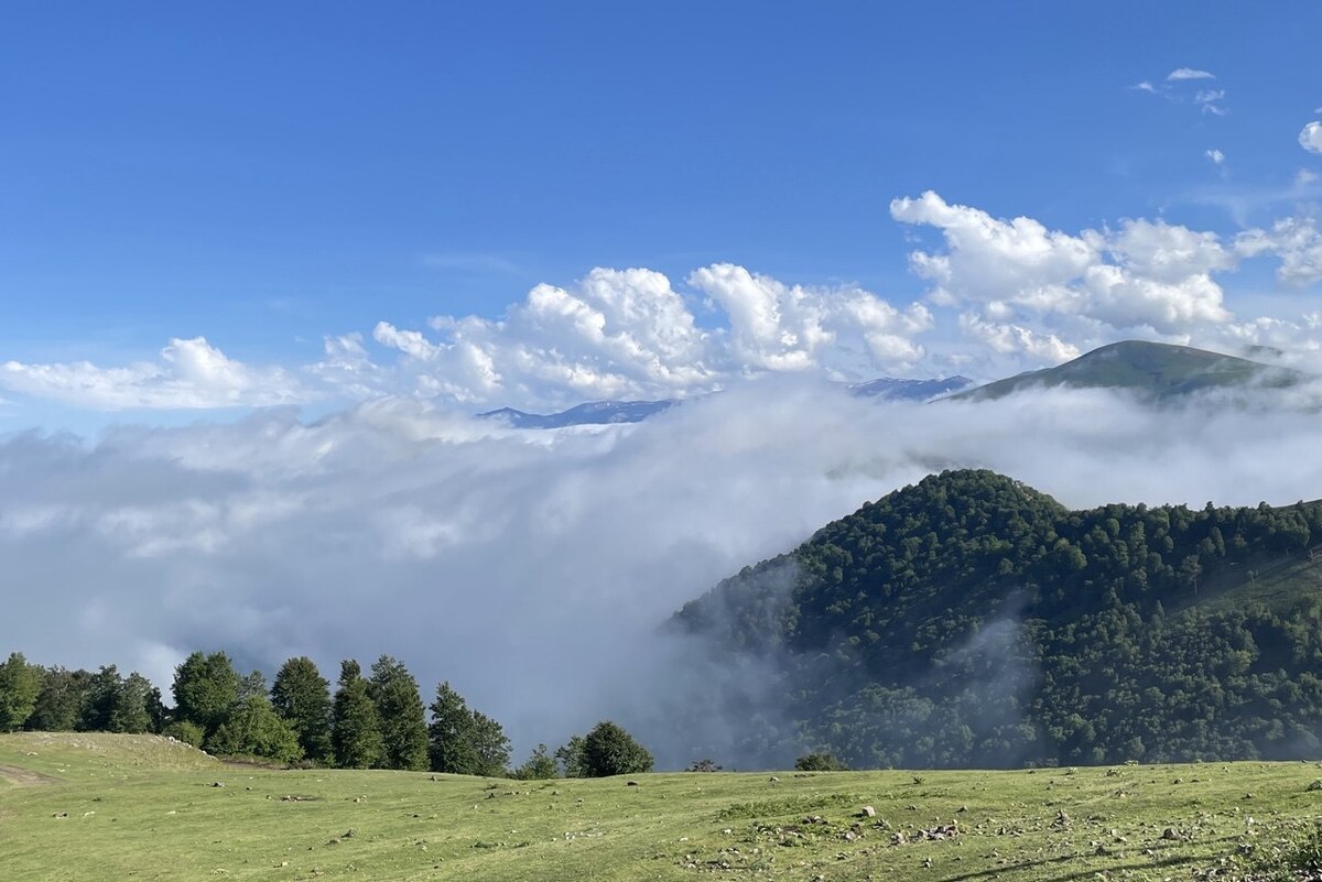 تصاویری زیبا از بازی ابر و نور و طبیعت در جاده رویایی اسالم به خلخال