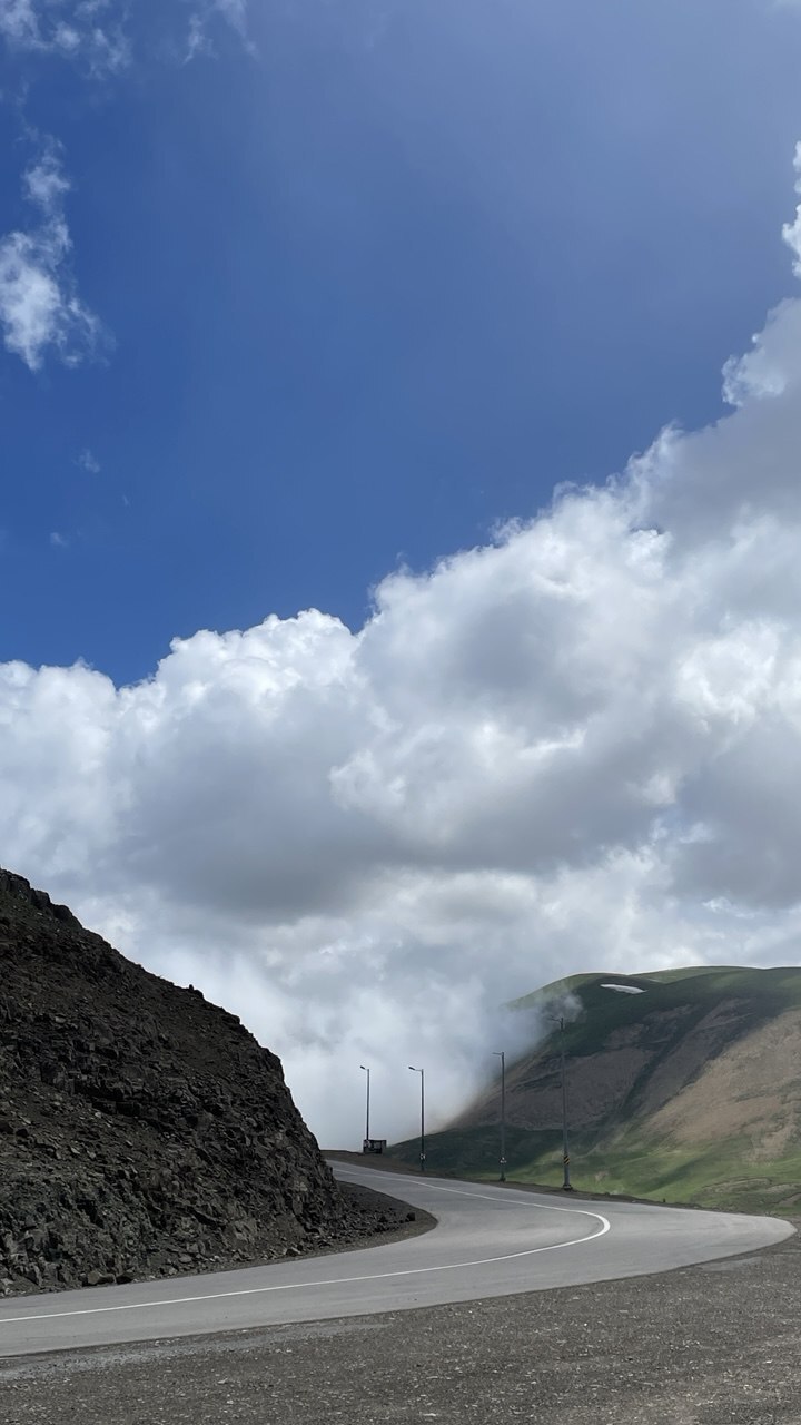 تصاویری زیبا از بازی ابر و نور و طبیعت در جاده رویایی اسالم به خلخال