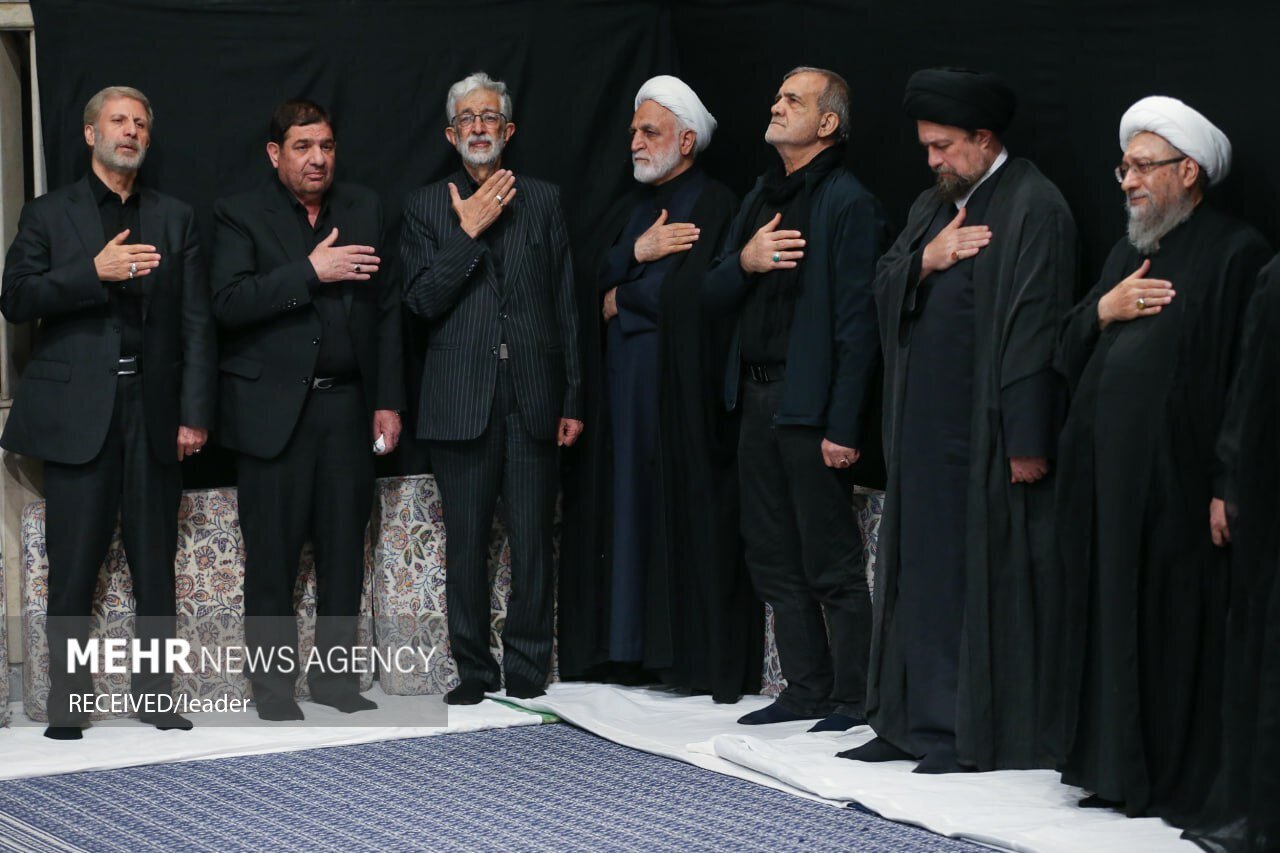 اولین شب عزاداری محرم در حسینیه امام خمینی (ره) برگزار شد