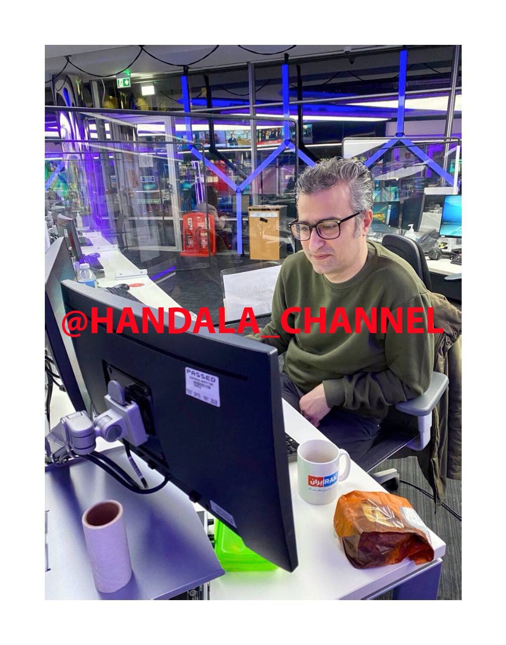 تصاویر | اطلاعات شخصی مجتبی پور محسن خبرنگار اینترنشنال به همراه چند عکس برهنه از او منتشر شد!