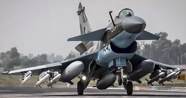 این اژد‌های قدرتمند چینی آسمان ایران را برای دشمنان ترسناک می‌کند؟