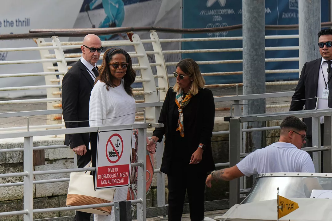 عروسی جف بزوس و لورن سانچز؛ چه کسانی به این مهمانی پرزرقوبرق دعوت شدند؟ عروسی جف بزوس و لورن سانچز؛ چه کسانی به این مهمانی پرزرقوبرق دعوت شدند؟