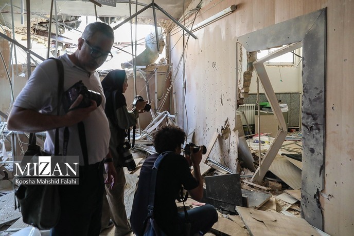 بازدید خبرنگاران خارجی از زندان اوین + عکس بازدید خبرنگاران خارجی از زندان اوین + عکس