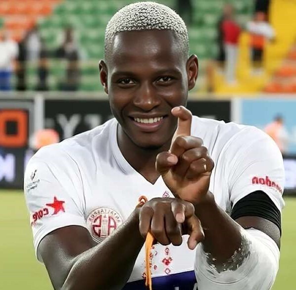 استقلالی‌ها دست روی گزینه پرسپولیس و تراکتور گذاشتند!