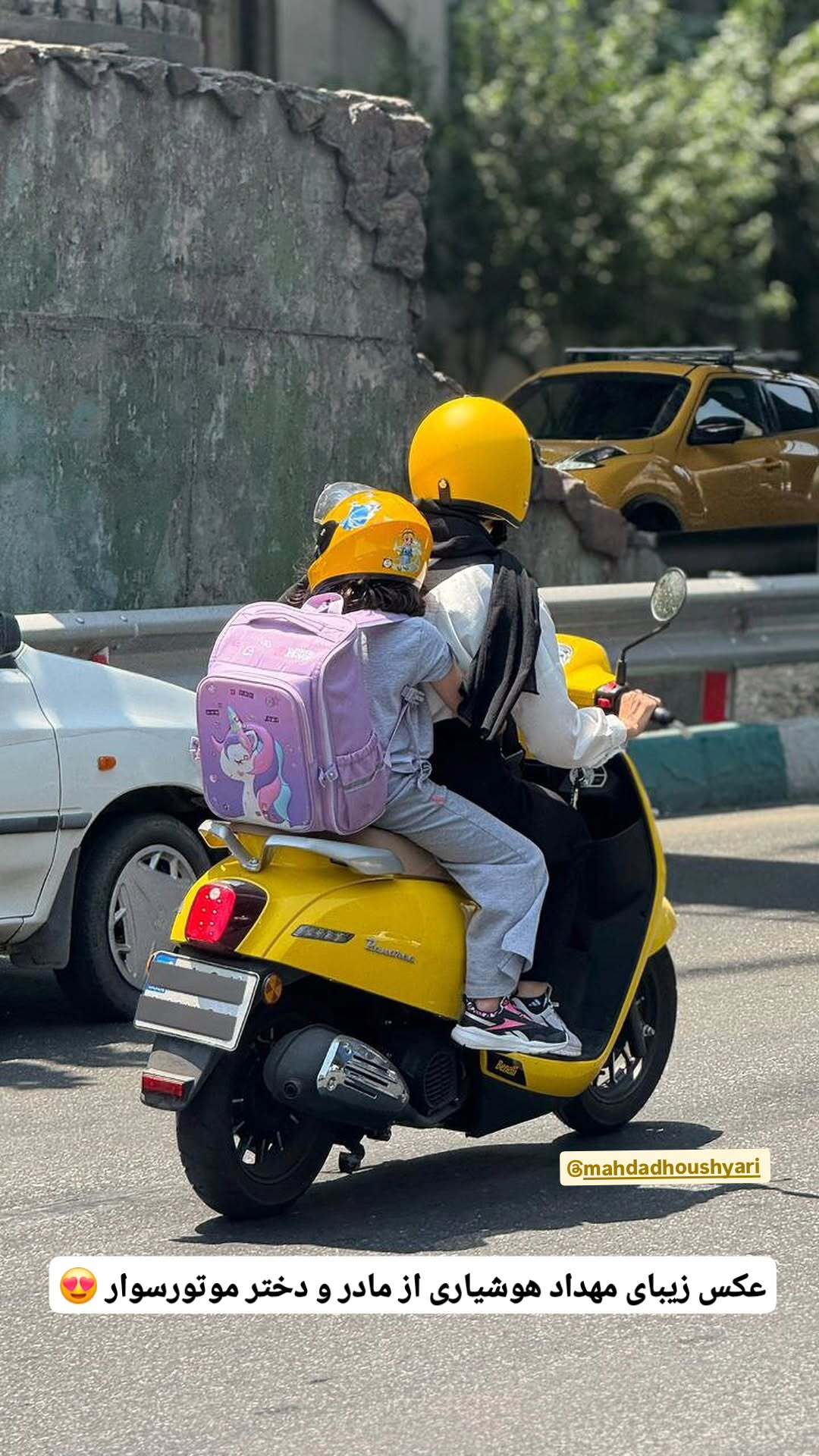 عکس یک مادر و دختر روی ترک موتور شبکه‌های اجتماعی را تسخیر کرد