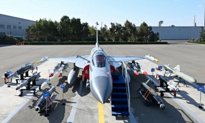 الهام علی‌اف ۴۰ فروند جنگنده جدید خرید | خلبان‌ها را پاکستان آموزش می‌دهد + عکس