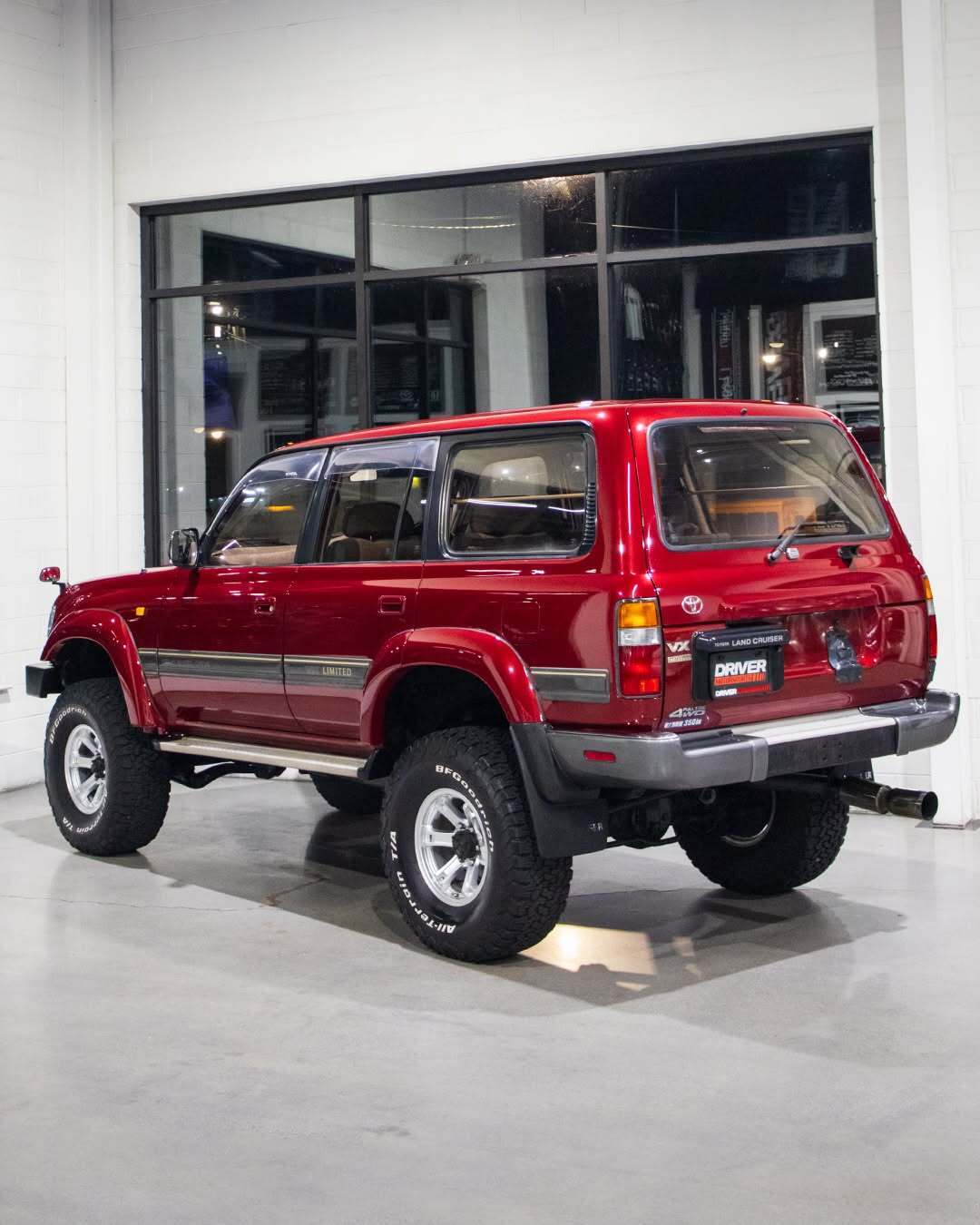 عکس | قیمت تویوتا لندکروزر توربو دیزل خیلی تمیز در آمریکا چقدر است؟