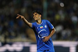 ویدئو | پاس دیدنی سحرخیزان و چیپ تماشایی؛ گل استقلال به تراکتور توسط محمدحسین اسلامی