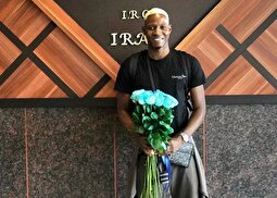 آسانی و جنپو نیامده برای پرسپولیس کری خواندند