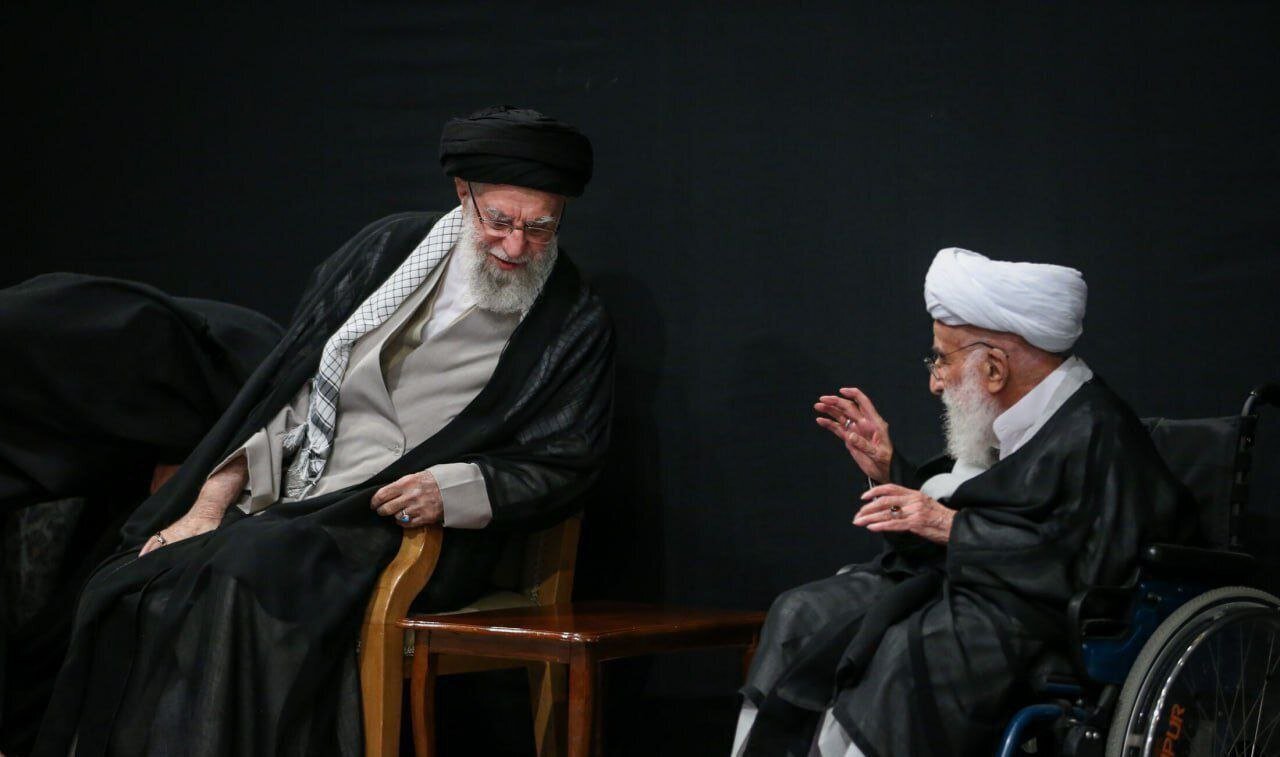 عکس | خوش و بش جالب جنتی و رهبر انقلاب در دیدار امروز عکس | خوش و بش جالب جنتی و رهبر انقلاب در دیدار امروز