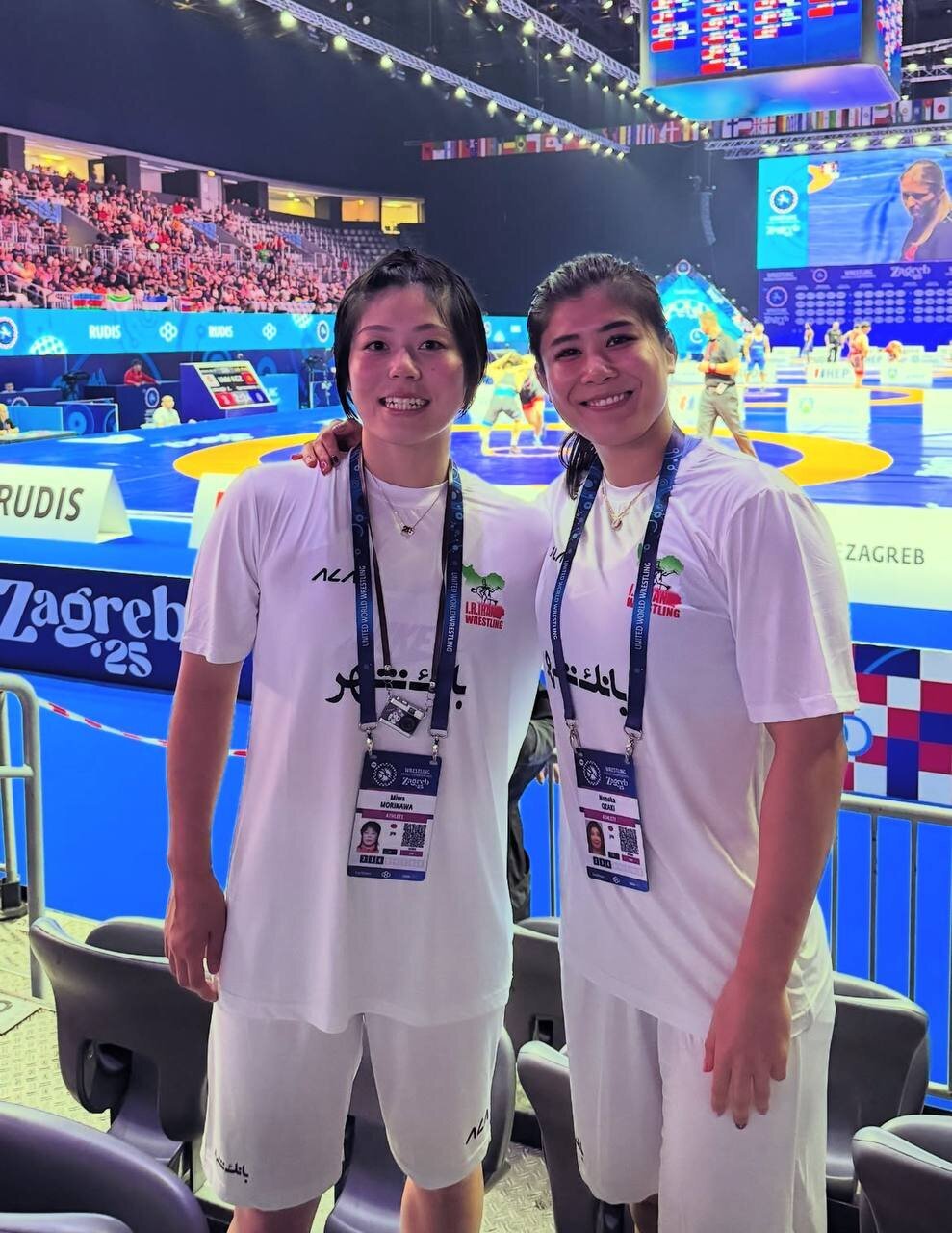 عکس | ستاره‌های کشتی زنان ژاپن با لباس ایران!