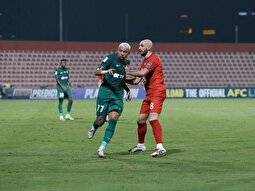 تراکتورِ ۱۰ نفره با بیرو از شباب الاهلی در امارات امتیاز گرفت