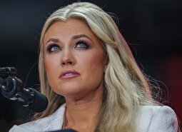 تصاویر | بوسه ترامپ بر گونه همسر چارلی کرک