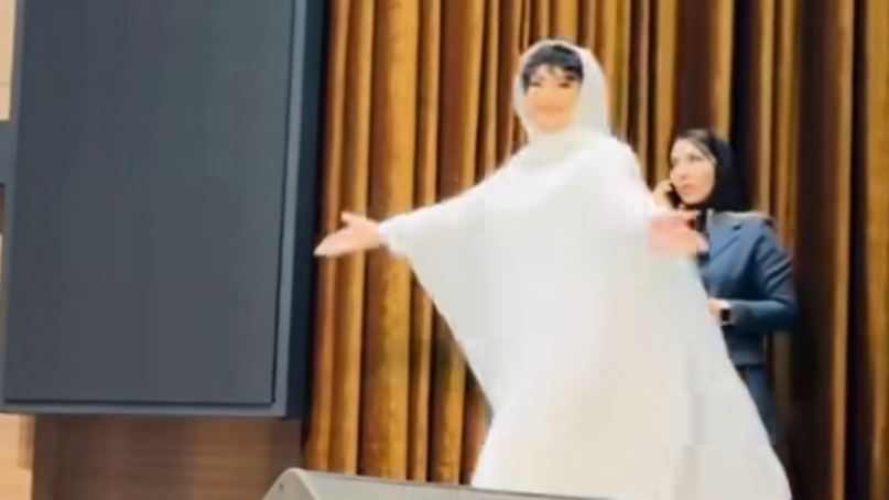 این دختر هم شفا می‌دهد، هم آینده را می‌بیند