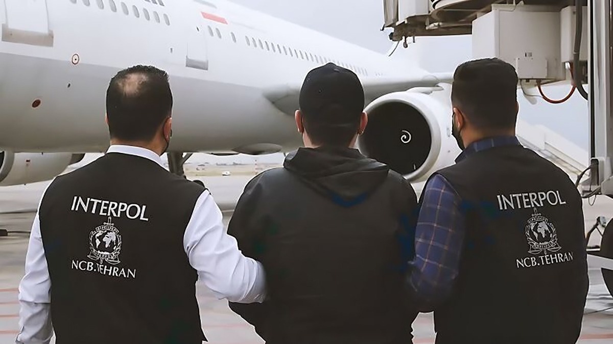 متهم کلاهبرداری ۵۰ هزار دلاری از کشور همسایه استرداد شد