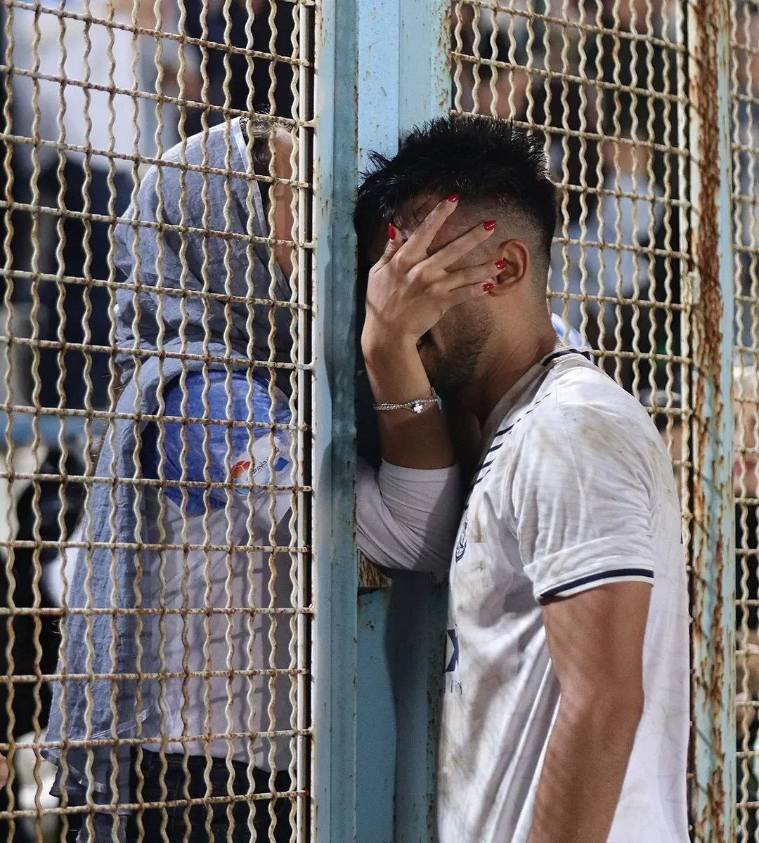 عکس | شادی گل عاشقانه ابوذر صفرزاده بازیکن ملوان وایرال شد عکس | شادی گل عاشقانه ابوذر صفرزاده بازیکن ملوان وایرال شد