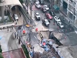 ویدئو | دو فیلم ترسناک از بازشدن گودال عظیم ۹۰۰ متری در قلب پایتخت تایلند