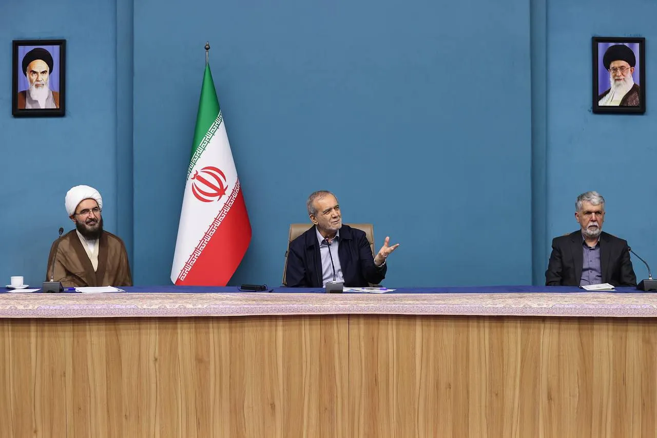 وزیر ارشاد پزشکیان ممنوع التصویر شد وزیر ارشاد پزشکیان ممنوع التصویر شد