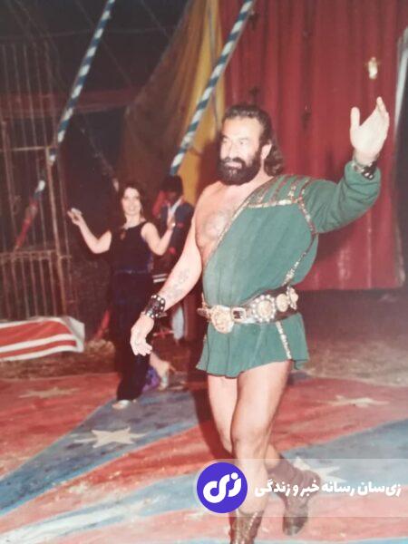 خلیل عقاب؛ پدر سیرک ایران که با دندانش یک فیل را بلند کرد و زمانی که مسترالمپیا و بدنسازی نبود قویترین مرد ایران بود خلیل عقاب؛ پدر سیرک ایران که با دندانش یک فیل را بلند کرد و زمانی که مسترالمپیا و بدنسازی نبود قویترین مرد ایران بود