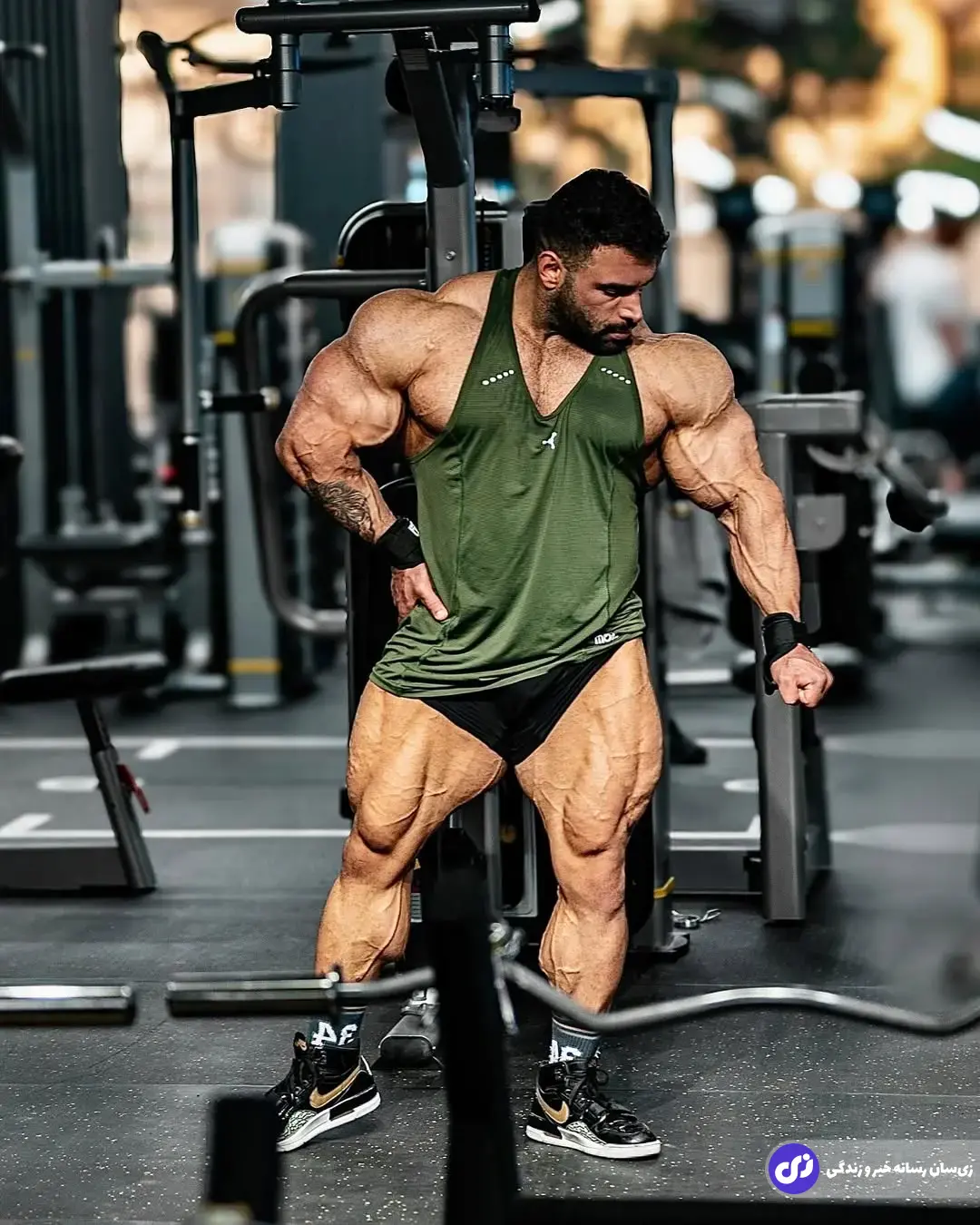 ایمان رضایی؛ بدنساز سنگینوزن لرستانی با عضلات ساق پای حجیم و معروف به «غول الیگودرز» که توانست اسکوات ۴۰۰ کیلویی را دو تکرار بزند ایمان رضایی