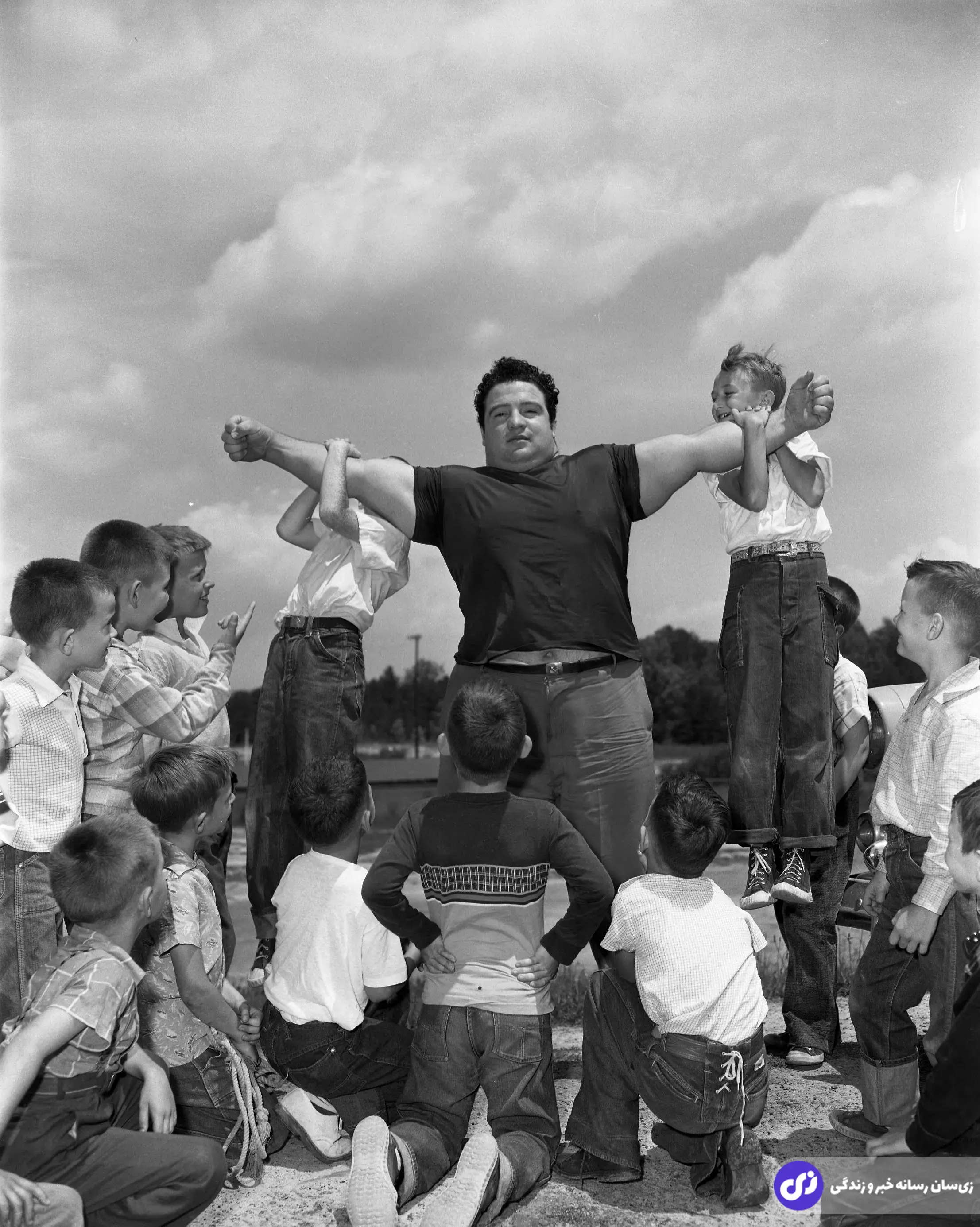 پل اندرسون؛ پدر پاورلیفتینگ و قویترین مرد تاریخ جهان که وزنه عجیب ۲۸۴۰ کیلیویی را بلند کرد! پل اندرسون؛ پدر پاورلیفتینگ و قویترین مرد تاریخ جهان که وزنه عجیب ۲۸۴۰ کیلیویی را بلند کرد!