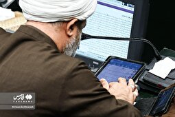 عکس | محتوای چت‌ های حمید رسایی شکار دوربین ها شد