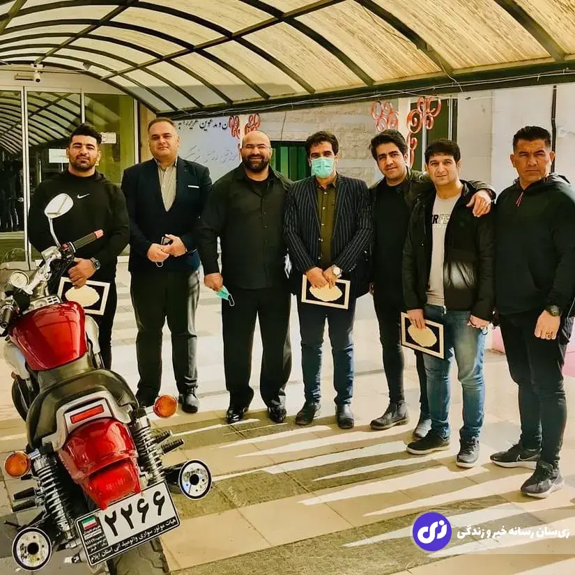 مجتبی ملکی؛ قهرمان ایلامی پاورلیفتینگ جهان معروف به «پادشاه اسکات دنیا» که توانست ۳۰۰ کیلو اسکات بدون دست بزند مجتبی ملکی