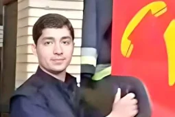 شاهو صفری، کارمند آتش نشانی سنندج در اعتراض به عدم پرداخت حقوق خودسوزی کرد