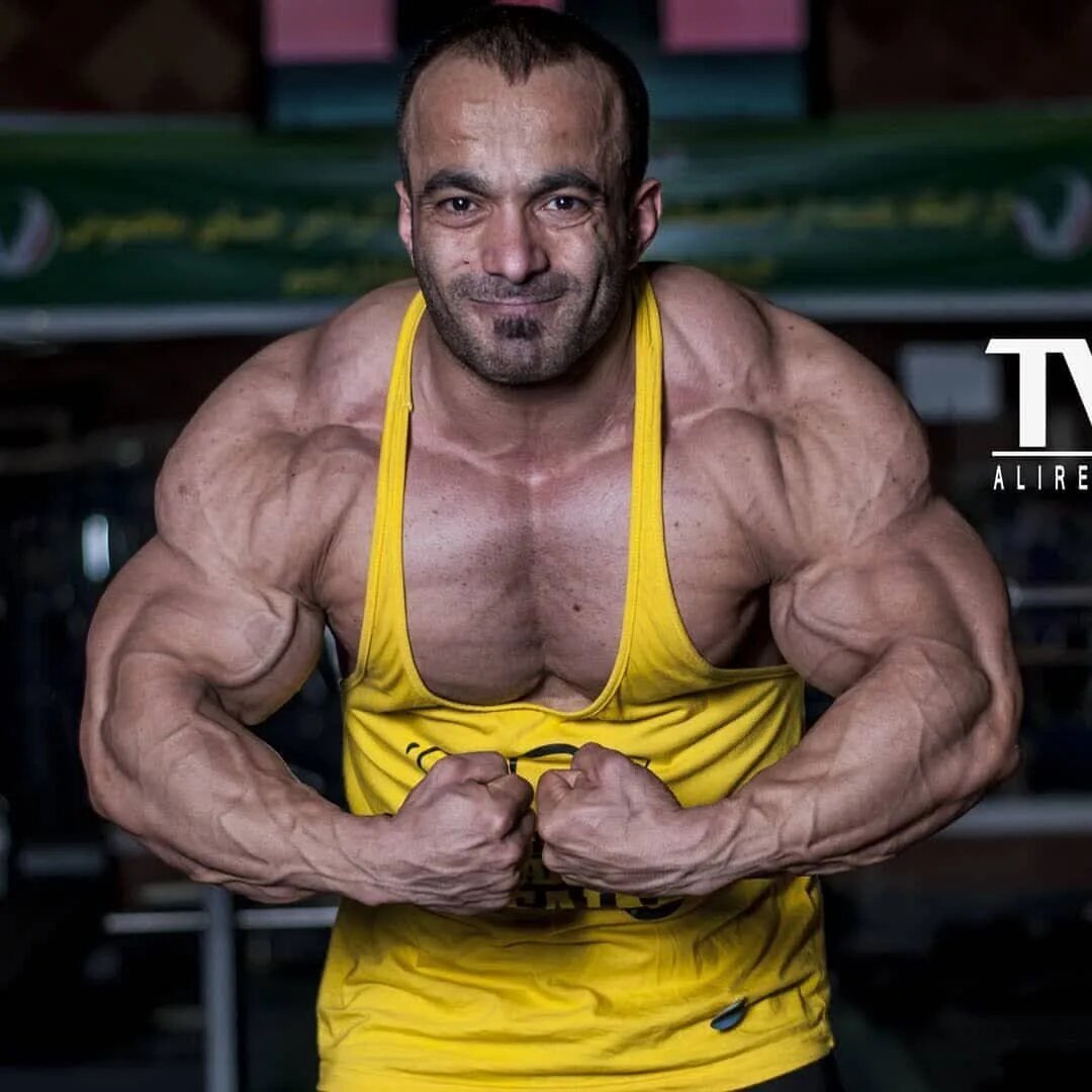 شوک به دنیای بدنسازی؛ فرامرز عزیزی قهرمان بدنسازی پس از حذف از تیم ملی درگذشت