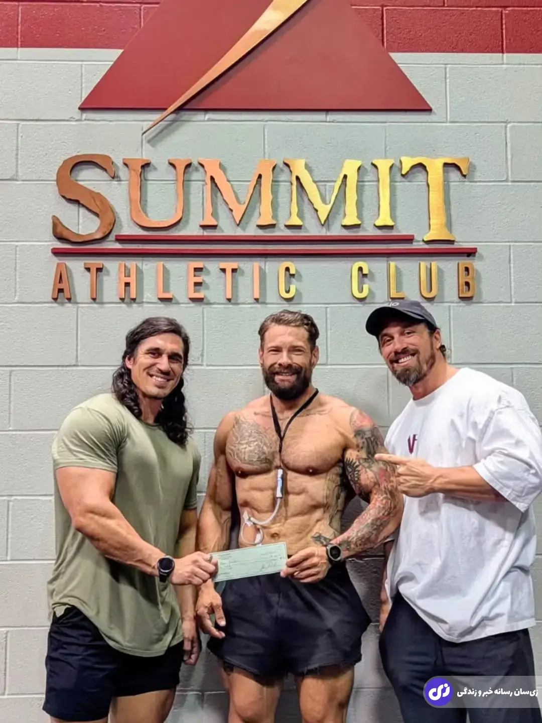 مکس اَمزدن؛ بدنسازی که با تجهیزات دیالیز و نارسایی کلیوی روی استیج رفت و در دسته فیزیک کلاسیک فیگور گرفت مکس اَمزدن