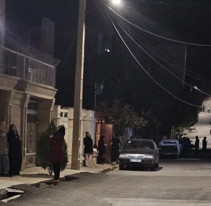 زلزله در نهاوند مردم را به خیابان کشاند