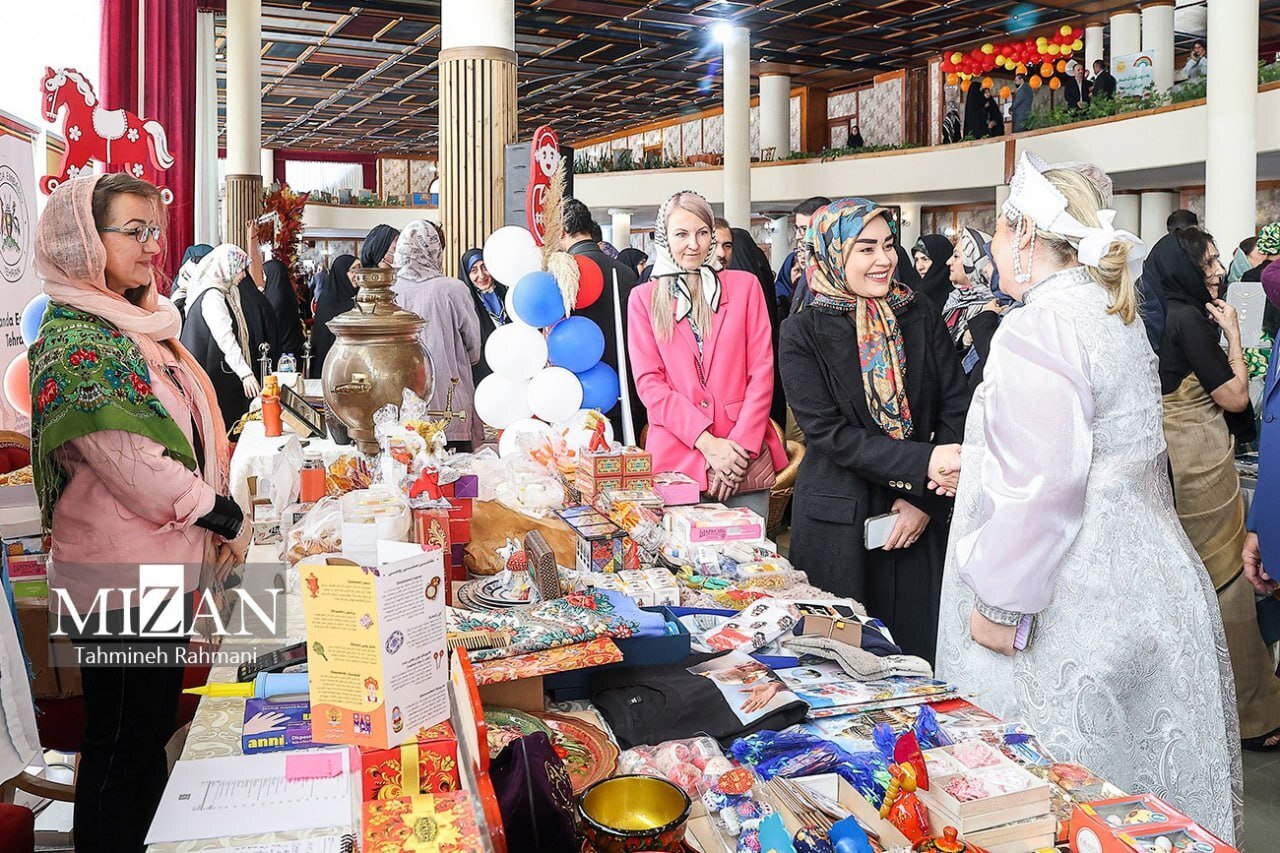 (تصاویر) هشدار تند رسانه زاکانی درباره رفتارهای همسر عراقچی (تصاویر) هشدار تند رسانه زاکانی درباره رفتارهای همسر عراقچی