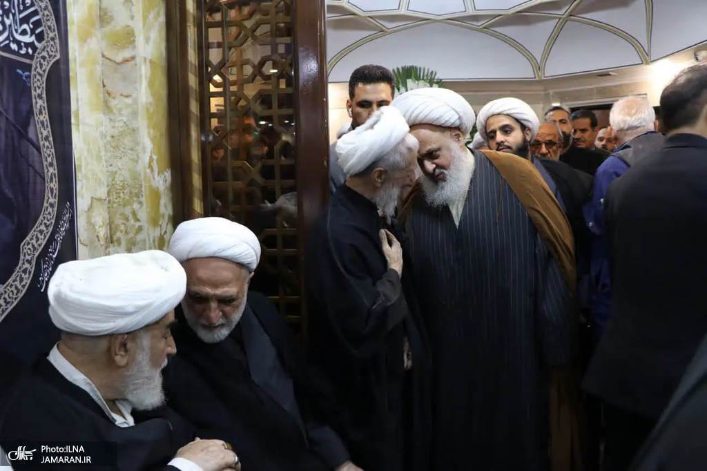 (تصاویر) کدام چهرههای سیاسی در مراسم ختم پسرِ کاظم صدیقی شرکت کردند؟ (تصاویر) کدام چهرههای سیاسی در مراسم ختم پسرِ کاظم صدیقی شرکت کردند؟