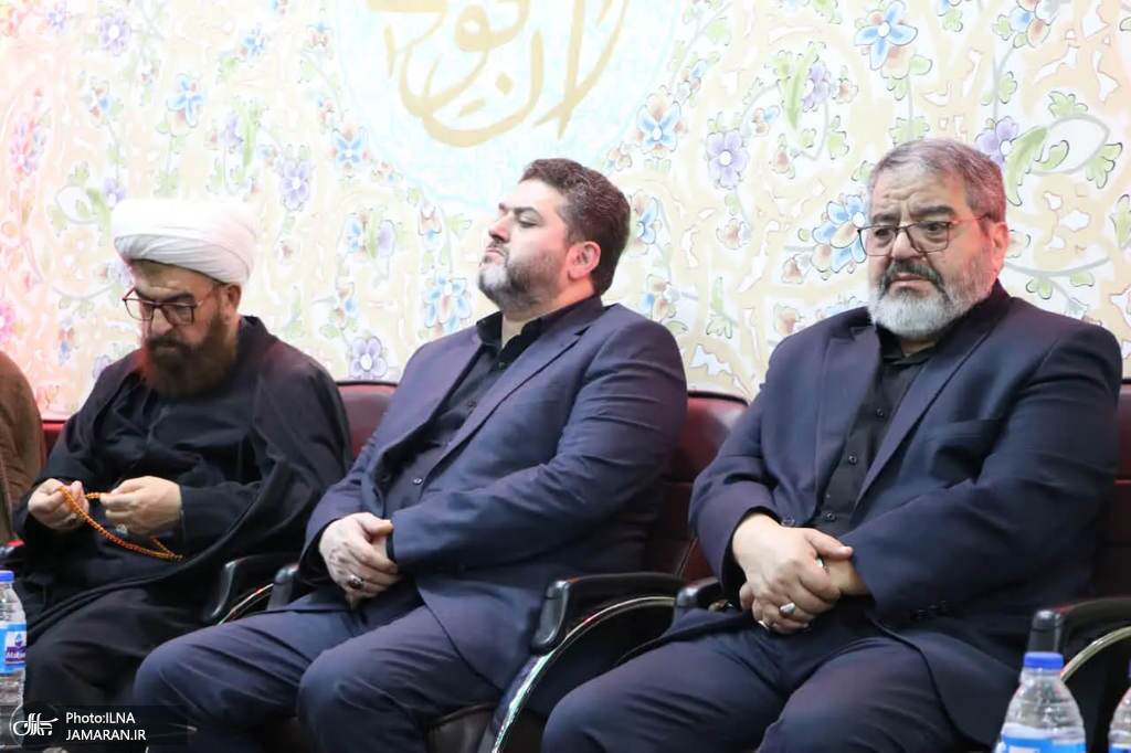 (تصاویر) کدام چهرههای سیاسی در مراسم ختم پسرِ کاظم صدیقی شرکت کردند؟ (تصاویر) کدام چهرههای سیاسی در مراسم ختم پسرِ کاظم صدیقی شرکت کردند؟