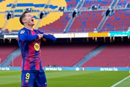 اولین بازی هانسی فلیک در نیوکمپ بسیار باشکوه بود