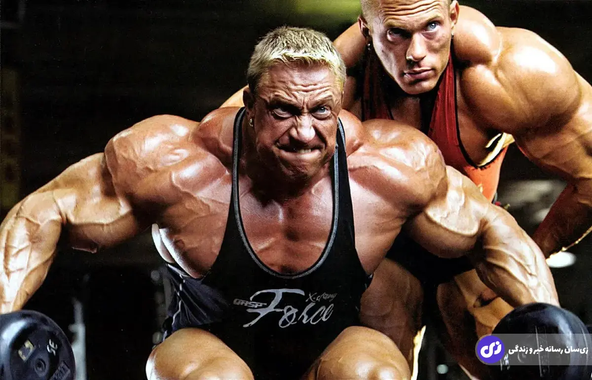 مارکوس رول؛ هیولای آلمانی مسترالمپیا با وزن مسابقهای ۱۳۰ کیلوگرم که در سال ۲۰۰۲ عظیمترین فیزیک تاریخ بدنسازی را به نمایش گذاشت مارکوس رول