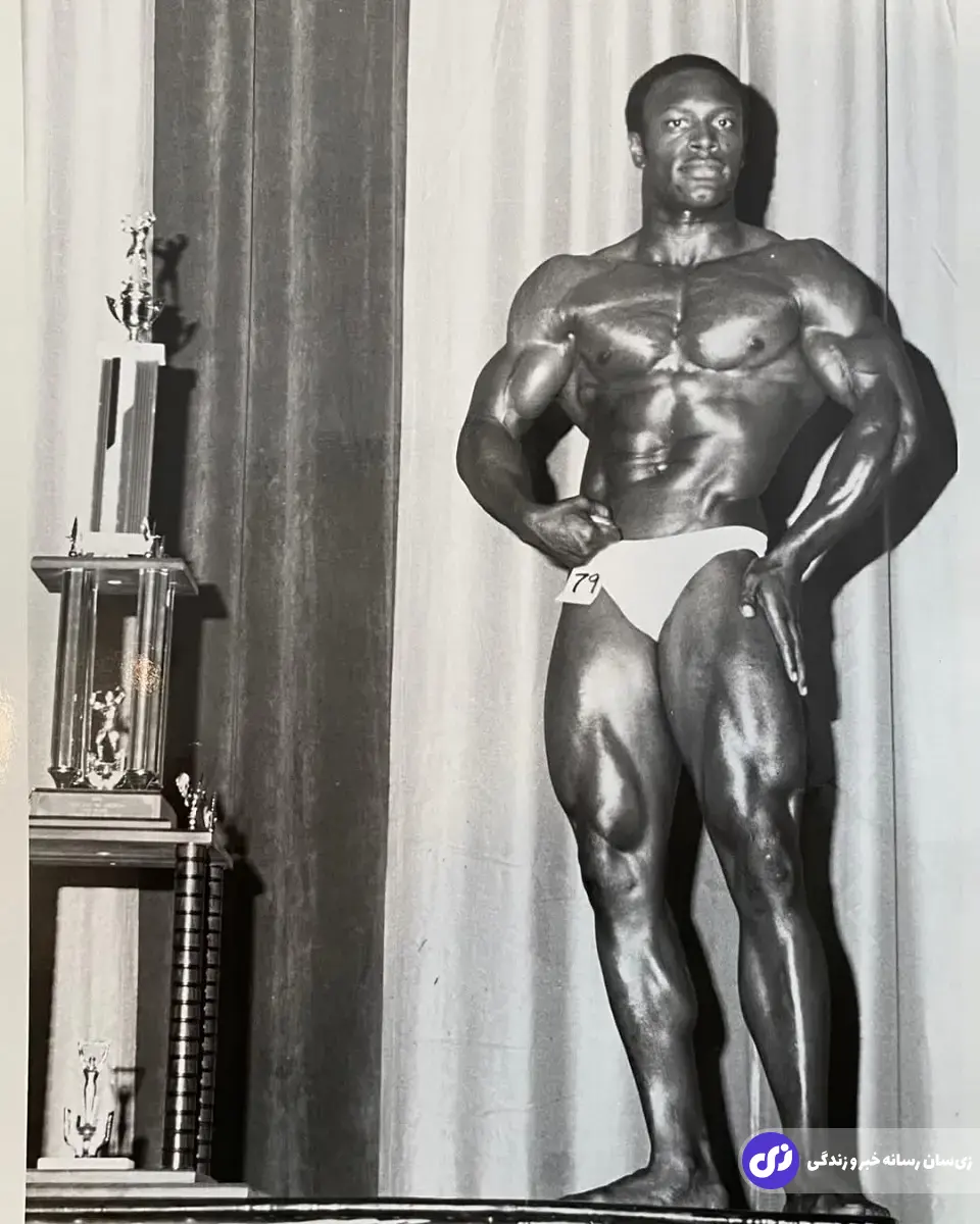 لی هینی؛ بدنساز آمریکایی معروف به «آقای مسترالمپیا» که هشت بار پیاپی قهرمان مسترالمپیا شد و بنیانگذار عصر تناسب هنری در بدنسازی بود لی هینی