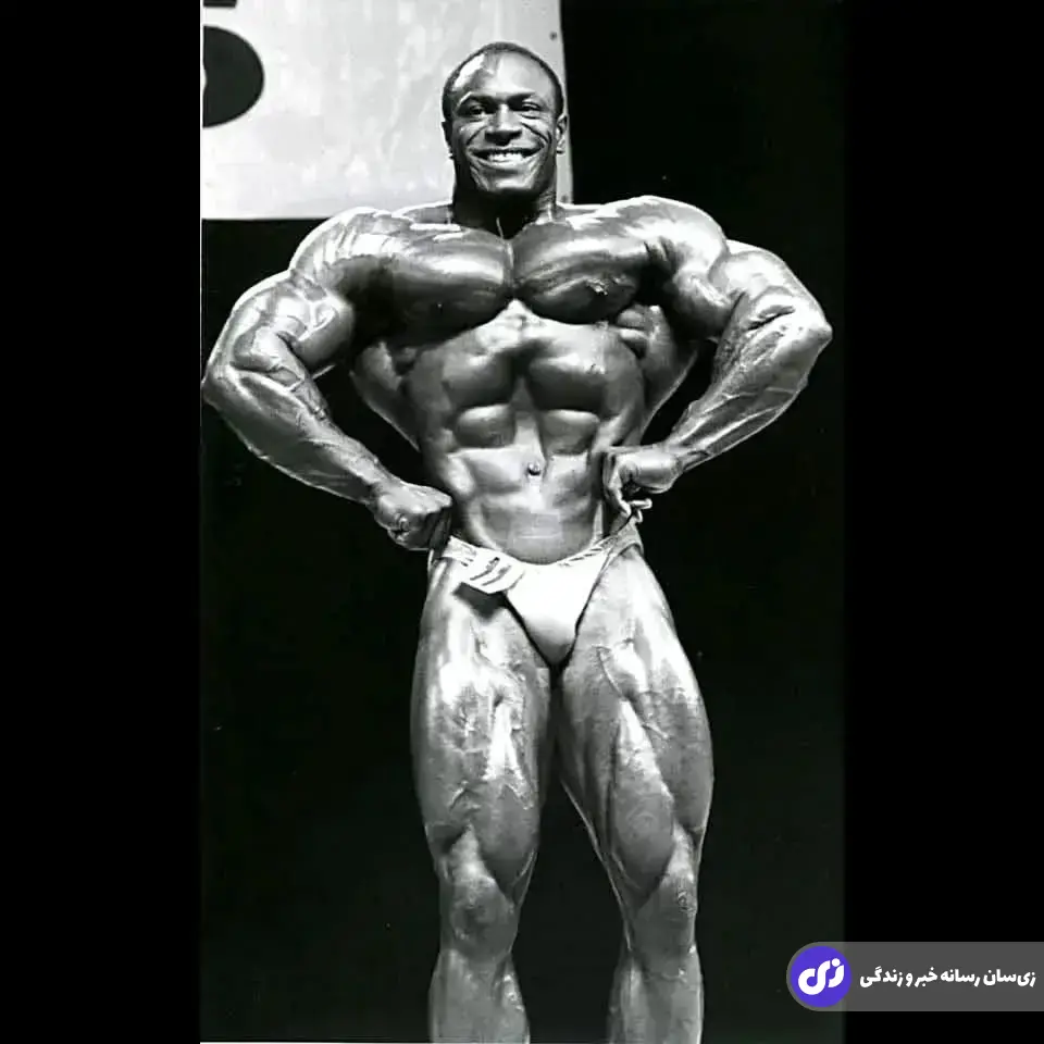 لی هینی؛ بدنساز آمریکایی معروف به «آقای مسترالمپیا» که هشت بار پیاپی قهرمان مسترالمپیا شد و بنیانگذار عصر تناسب هنری در بدنسازی بود لی هینی