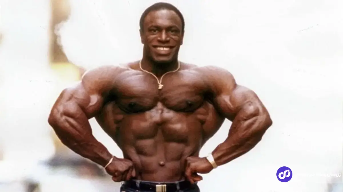 لی هینی؛ بدنساز آمریکایی معروف به «آقای مسترالمپیا» که هشت بار پیاپی قهرمان مسترالمپیا شد و بنیانگذار عصر تناسب هنری در بدنسازی بود لی هینی