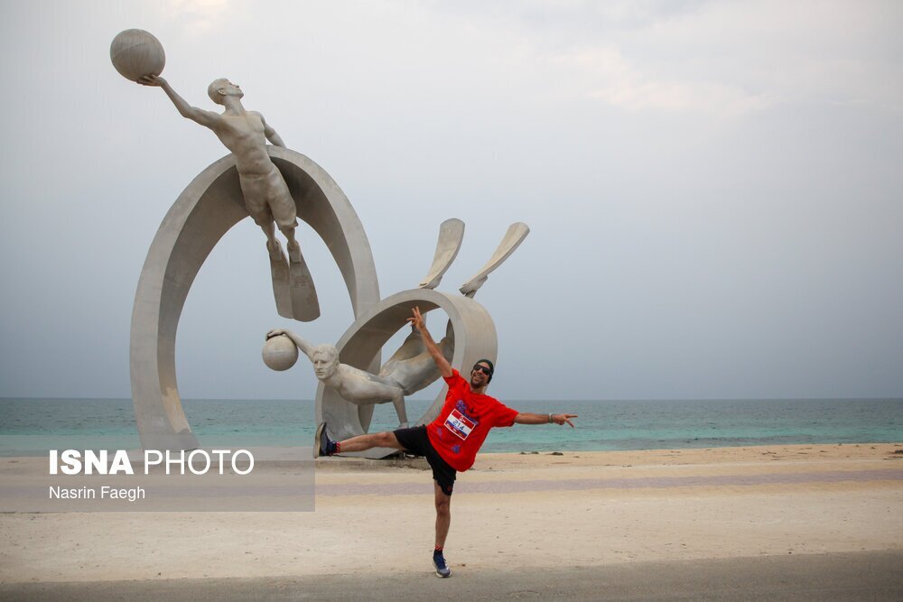 تصاویر | مسابقه بزرگ دوی ماراتن کیش؛ چرا این مسابقه جنجالی شد؟