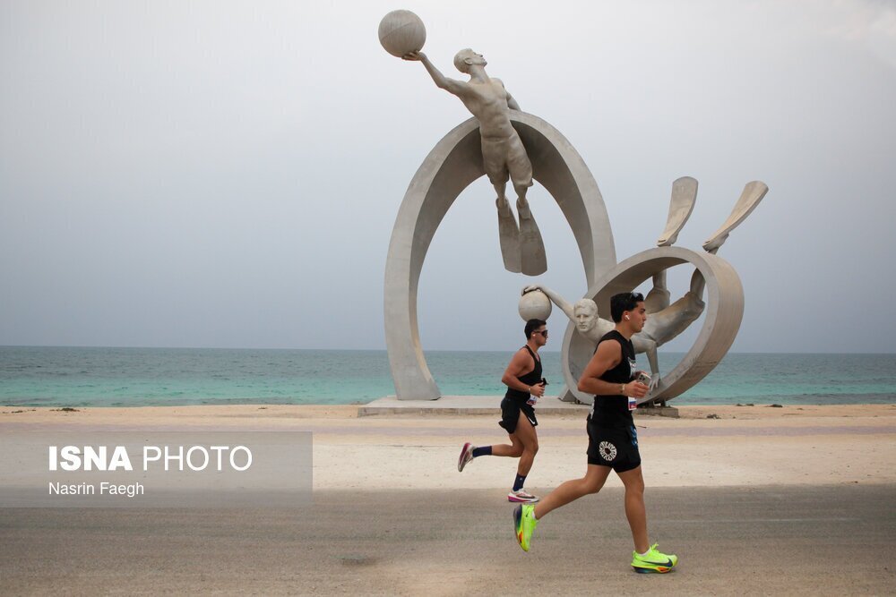تصاویر | مسابقه بزرگ دوی ماراتن کیش؛ چرا این مسابقه جنجالی شد؟