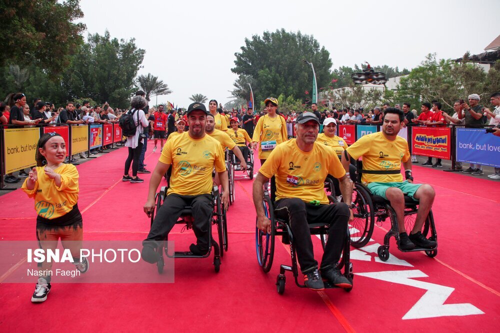 تصاویر | مسابقه بزرگ دوی ماراتن کیش؛ چرا این مسابقه جنجالی شد؟
