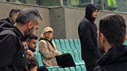 (ویدئو) حضور همسر اورونوف در ورزشگاه دستگردی