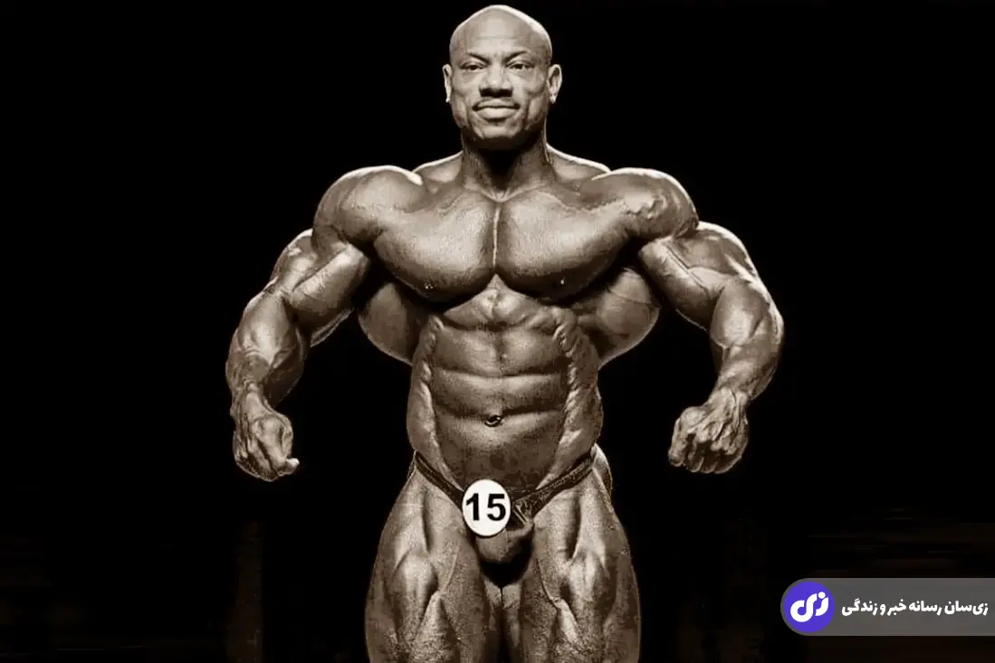 دکستر جکسون؛ بدنساز افسانه‌ای معروف به «تیغ» و نفر اول مسترالمپیا ۲۰۰۸ که رکورددار قهرمانی آرنولد کلاسیک و حضور در مسترالمپیاست و تا ۵۰ سالگی مسابقه می‌داد!