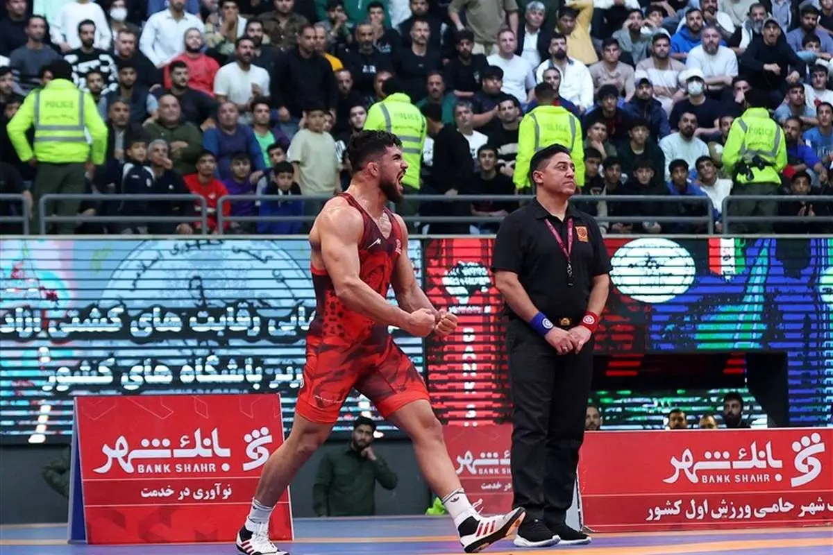 جنجال در فینال لیگ کشتی بین استقلال جویبار و بانک شهر؛ استقلال مراسم قهرمانی را تحریم کرد! جنجال در فینال لیگ کشتی بین استقلال جویبار و بانک شهر؛ استقلال مراسم قهرمانی را تحریم کرد!